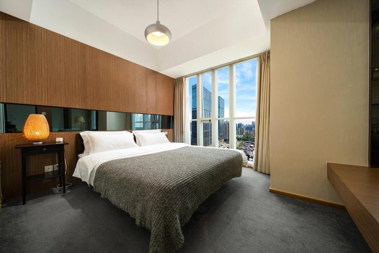 S6 Service Apartment（Chengdu Chunxi Road Taikoo Li Branch） Buitenkant foto